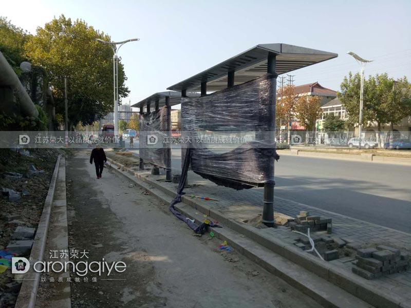 九江公交候車亭實物案例