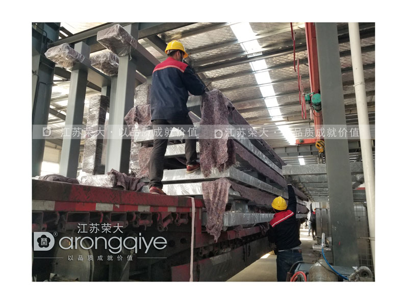 河南候車(chē)亭